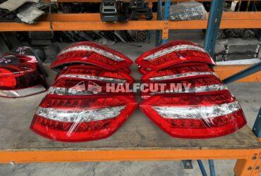MERCEDES BENZ W212 TAILLAMP TAILLIGHT TAIL REAR LAMP LIGHT