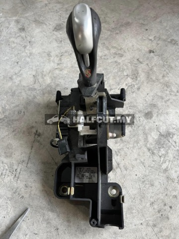 PORSCHE 911 996 CARRERA TARGA AUTOMATIC TRANSMISSION SHIFT LEVEL 99642601151