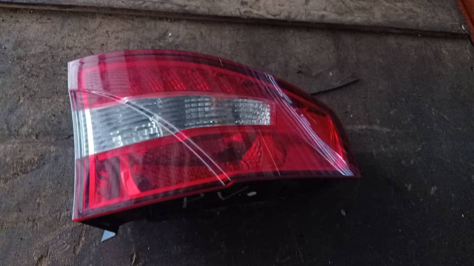 PROTON PREVE RH TAILLAMP TAILLIGHT TAIL REAR LAMP LIGHT