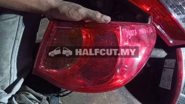TOYOTA MARK X I30 RH TAILLAMP TAILLIGHT TAIL REAR LAMP LIGHT