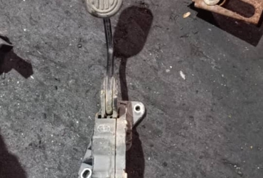 TOYOTA HILUX REVO PEDAL SENSOR