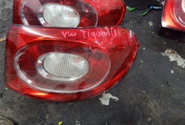 VOLKSWAGEN VW TIGUAN 2011 RR TAILLAMP TAILLIGHT TAIL REAR LAMP LIGHT