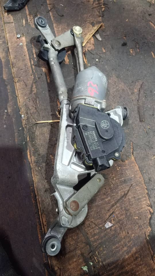 TOYOTA VIOS NCP93 WIPER LINK