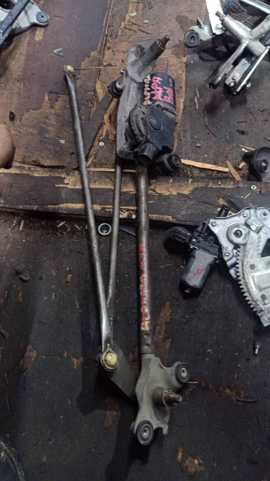TOYOTA CAMRY ACV30 WIPER LINK