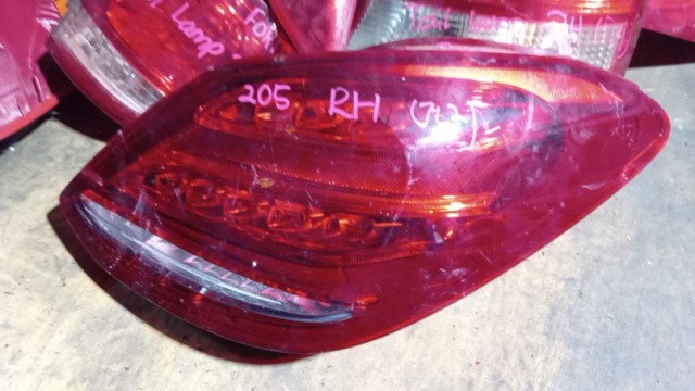 MERCEDES BENZ W205 RH TAILLAMP TAILLIGHT TAIL REAR LAMP LIGHT