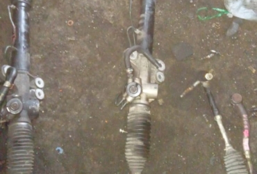 NISSAN E25 3.0 STEERING RACK