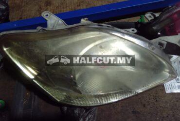 TOYOTA VIOS 93 RH HEADLAMP HEADLIGHT HEAD LAMP LIGHT
