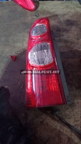 TOYOTA AVANZA 2006 LH TAILLAMP TAILLIGHT TAIL REAR LAMP LIGHT