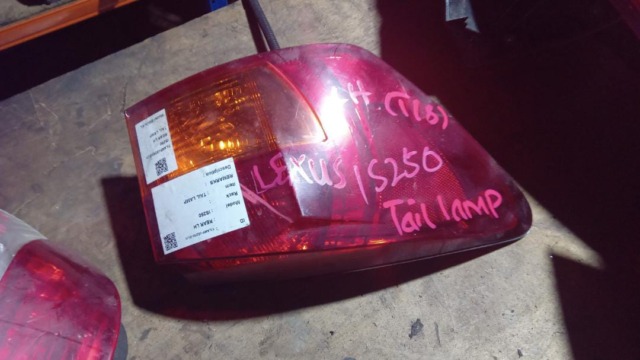 LEXUS IS250 LH TAILLAMP TAILLIGHT TAIL REAR LAMP LIGHT