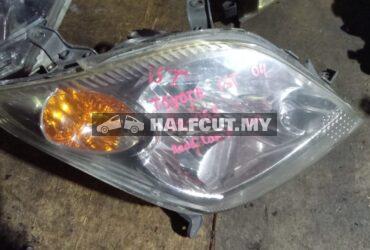 TOYOTA IST NCP60 04 51-063 RH HEADLAMP HEADLIGHT HEAD LAMP LIGHT