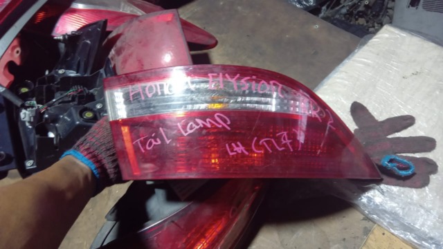 HONDA ELYSION RR2 LH TAILLAMP TAILLIGHT TAIL REAR LAMP LIGHT