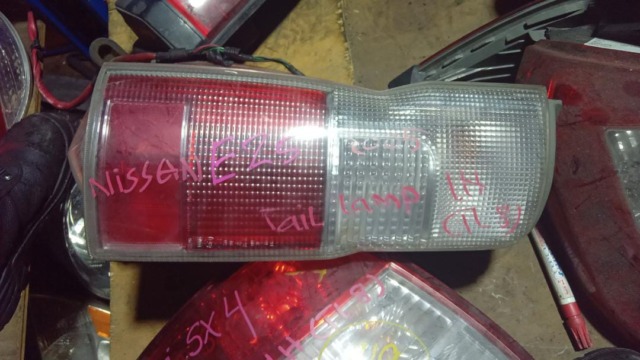 NISSAN E25 LH TAILLAMP TAILLIGHT TAIL REAR LAMP LIGHT