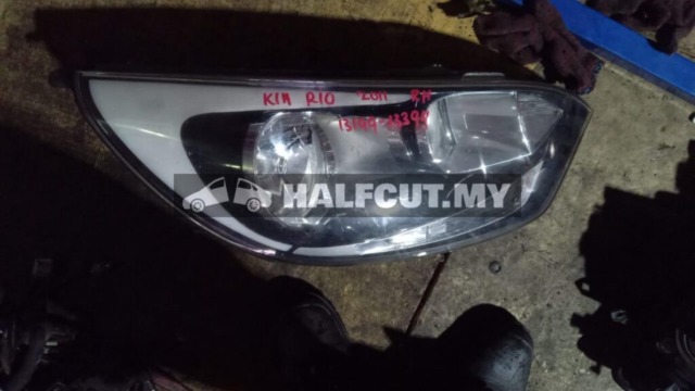 KIA RIO 2011 13199-13394 RH HEADLAMP HEADLIGHT HEAD LAMP LIGHT