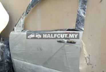 NISSAN SERENA C26 FRONT DOOR F L