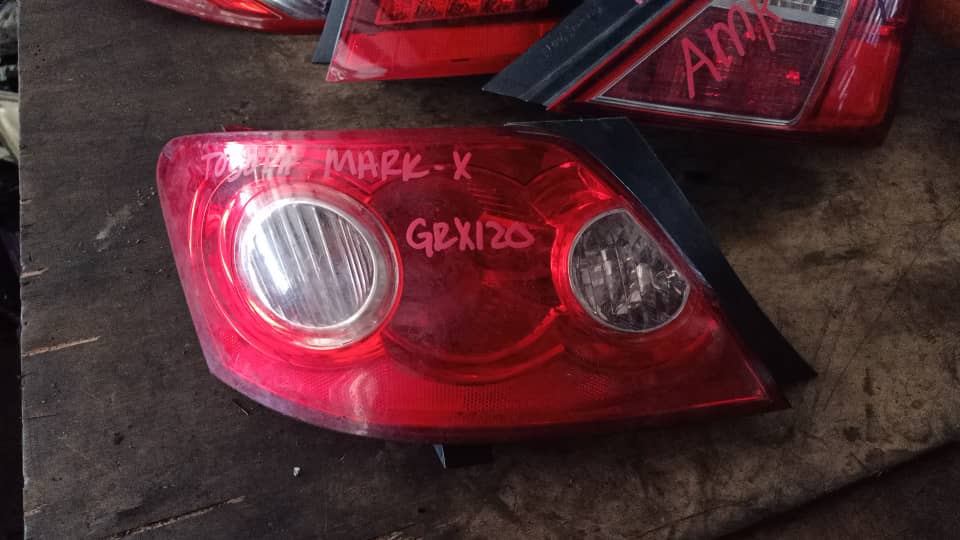 TOYOTA MARK X GRX120 LH TAILLAMP TAILLIGHT TAIL REAR LAMP LIGHT