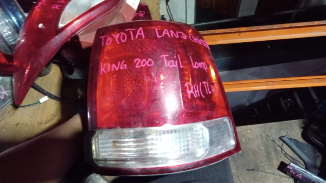 TOYOTA LAND CRUISER KING 200 RH TAILLAMP TAILLIGHT TAIL REAR LAMP LIGHT