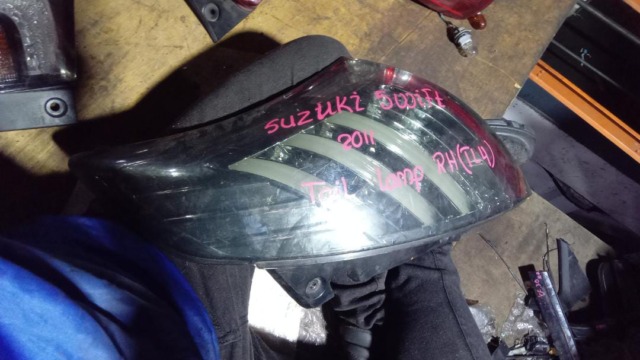 SUZUKI SWIFT 2011 RH TAILLAMP TAILLIGHT TAIL REAR LAMP LIGHT