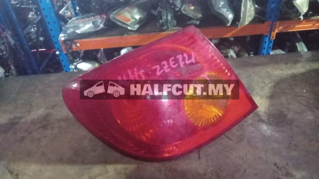 TOYOTA ALTIS ZZE121 LH TAILLAMP TAILLIGHT TAIL REAR LAMP LIGHT
