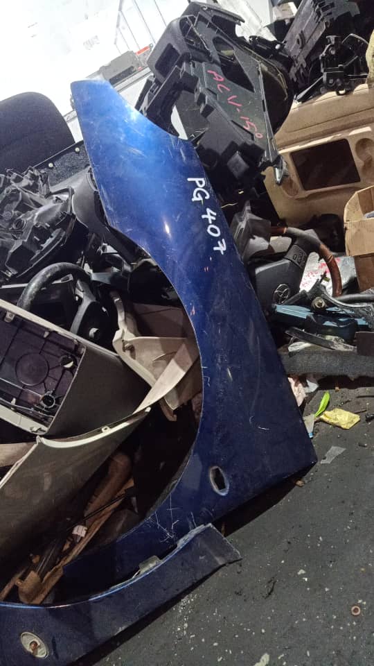 PEUGEOT 407 FENDER F LH