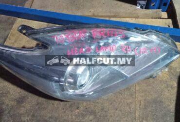TOYOTA PRIUS RH HL17 HEADLAMP HEADLIGHT HEAD LAMP LIGHT