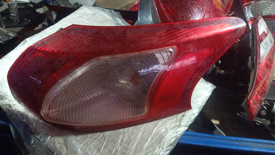 MITSUBISHI LANCER 4B12 RH TAILLAMP TAILLIGHT TAIL REAR LAMP LIGHT