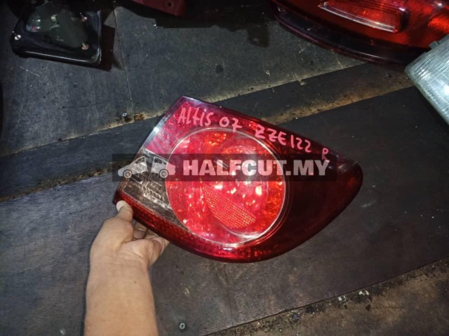 TOYOTA ALTIS 07 ZZE122 RH TAILLAMP TAILLIGHT TAIL REAR LAMP LIGHT