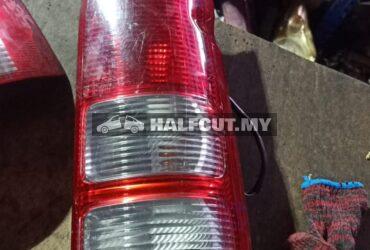 TOYOTA HIACE KDH200 RH TAILLAMP TAILLIGHT TAIL REAR LAMP LIGHT