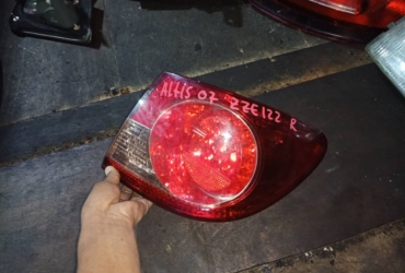 TOYOTA ALTIS 07 ZZE122 RH TAILLAMP TAILLIGHT TAIL REAR LAMP LIGHT
