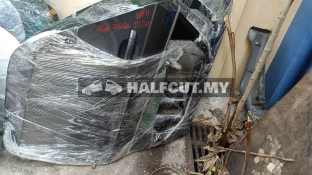 AUDI A4 REAR DOOR R R