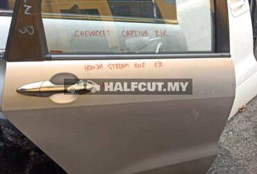 HONDA STREAM RN8 REAR DOOR R R