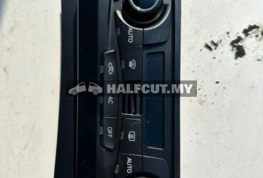 AUDI A4 B8 2.0 AIRCOND CONTROLLER
