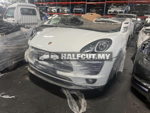 PORSCHE MACAN HALFCUT HALF CUT