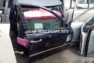 MERCEDES BENZ W211 FRONT DOOR F R