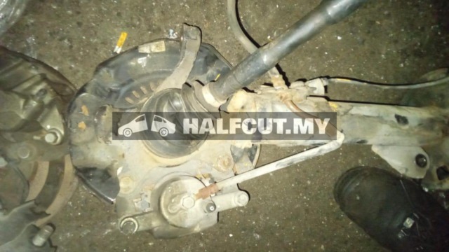 TOYOTA PRIUS C FRONT AXLE F L