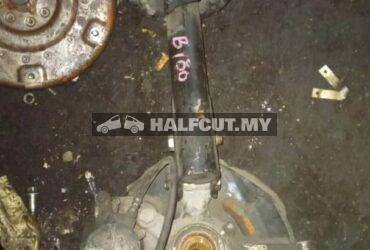 MERCEDES BENZ B180 FRONT AXLE F R