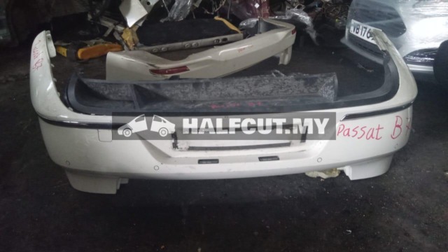 VOLKSWAGEN VW PASSAT B7 REAR BUMPER