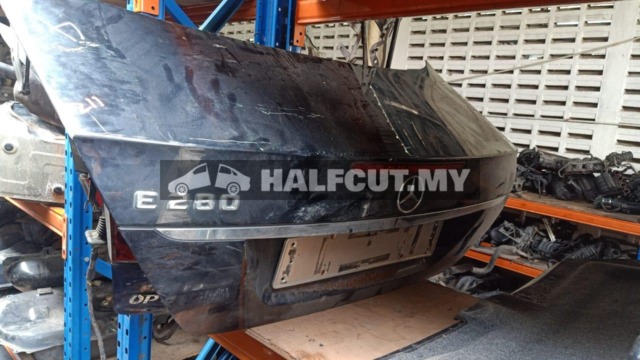 MERCEDES BENZ W211 REAR BONNET