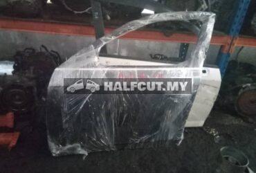 AUDI A4 2012 FRONT DOOR F L