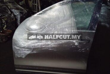 PORSCHE CAYENNE 958 2018 FRONT DOOR F L