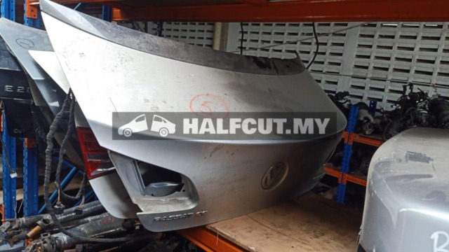 VOLKSWAGEN PASSAT CC REAR BONNET
