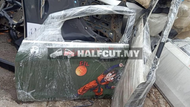 FORD FIESTA 1.0 2013 FRONT DOOR F L