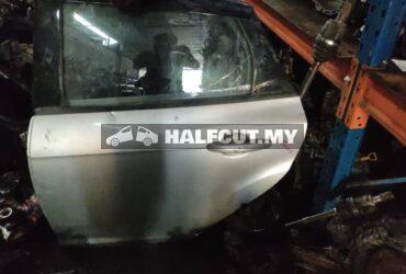 FORD FOCUS REAR DOOR R L