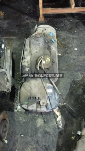 TOYOTA HILUX KUN26 PETROL TANK