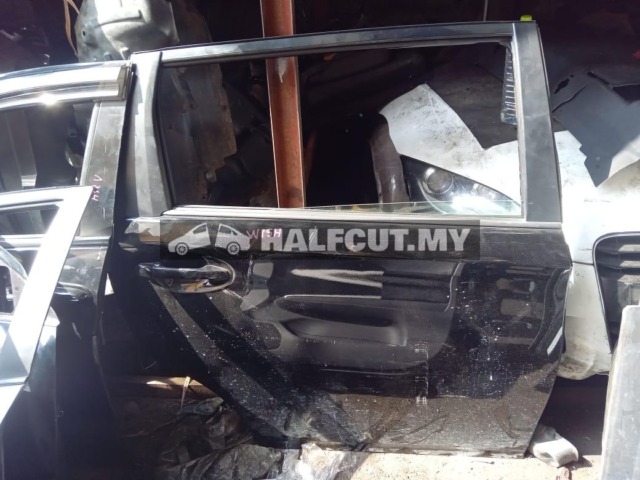 TOYOTA WISH BODY PARTS HALFCUT HALF CUT