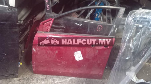 PROTON PREVE FRONT DOOR F L