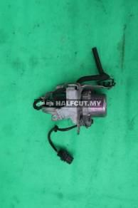 MERCEDES BENZ W212 E300 HYBRID VACUM PUMP