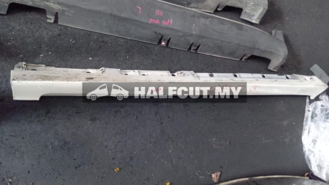 TOYOTA WISH 20 SIDE SKIRT RH
