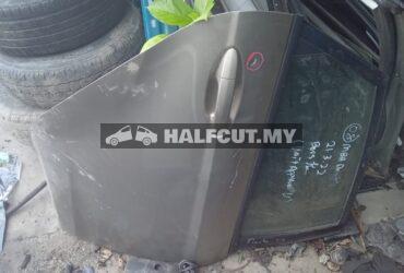 FORD FIESTA 1.6 REAR DOOR R R