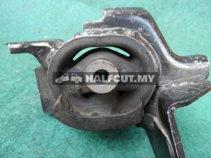 TOYOTA WISH ZGE20 GEAR BOX MOUNTING GEARBOX