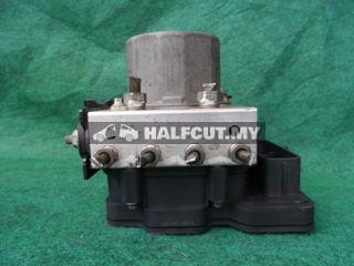 TOYOTA CAMRY ABS PUMP ACV50